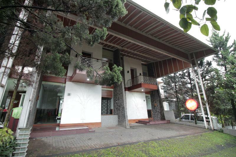 Oyo 229 Hi Quality Hotell Bandung Eksteriør bilde